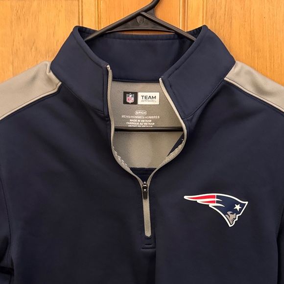 New England Patriots- Navy and Gray 3/4 Zip sweatshirt. - Picture 3 of 5